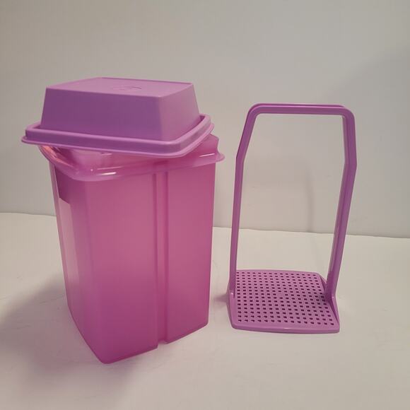 Tupperware Pick A Deli Pickle Keeper Square Large 8 Cup #1560 Light Purple - Picture 2 of 11